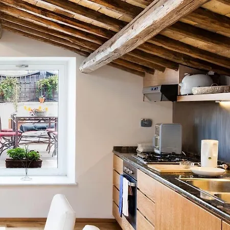 Penthouse Pantheon With Terrace 2br 2ba Rome