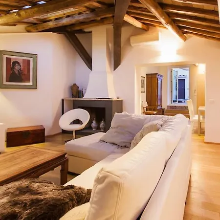 Penthouse Pantheon With Terrace 2br 2ba Apartment