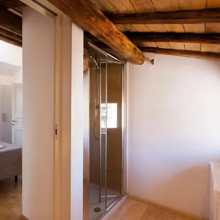 Penthouse Pantheon With Terrace 2br 2ba