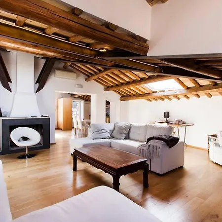 Διαμέρισμα Penthouse Pantheon With Terrace 2br 2ba
